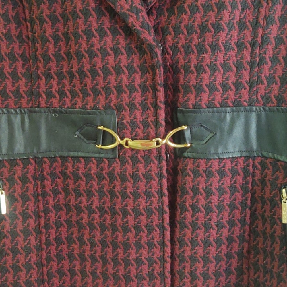 Jacket - Picture 2 of 4